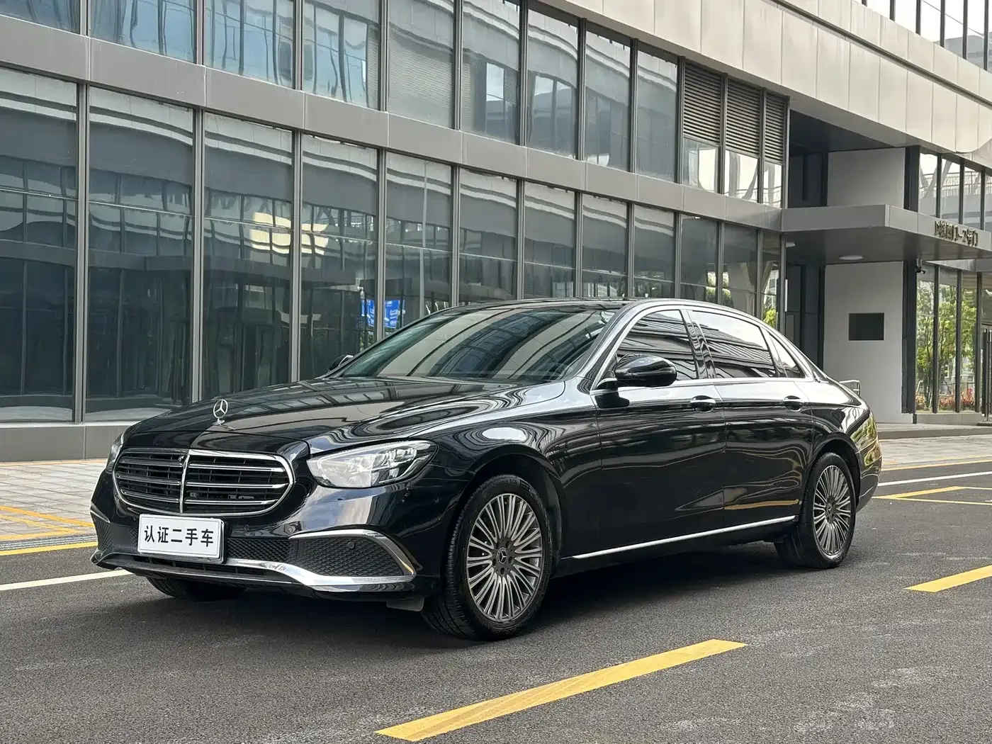 Mercedes-Benz E-Class E 300 L Luxury 2022