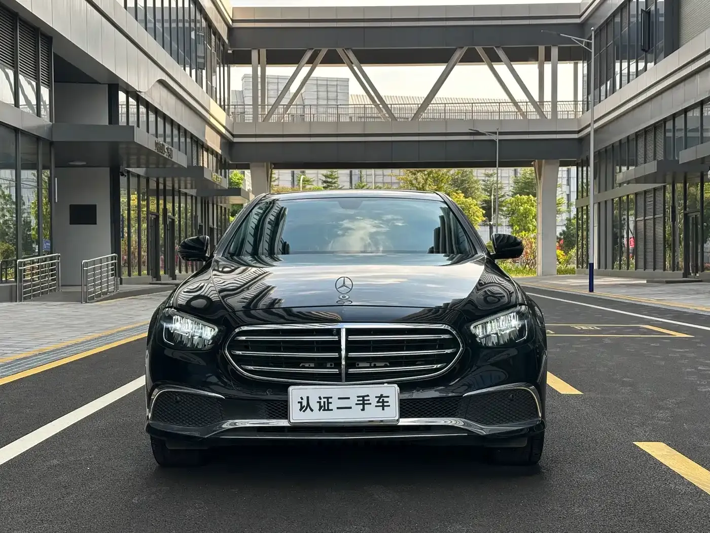 Mercedes-Benz E-Class E 300 L Luxury 2022 — фото 2