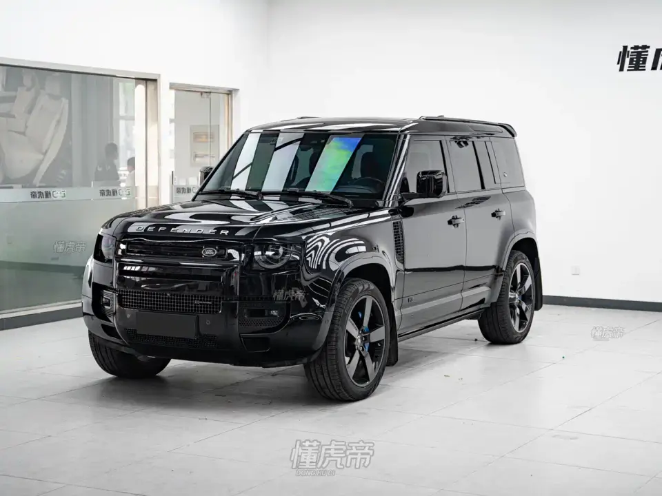 Land Rover Defender Model 110 3.0T P400 X-DYNAMIC HSE 2022