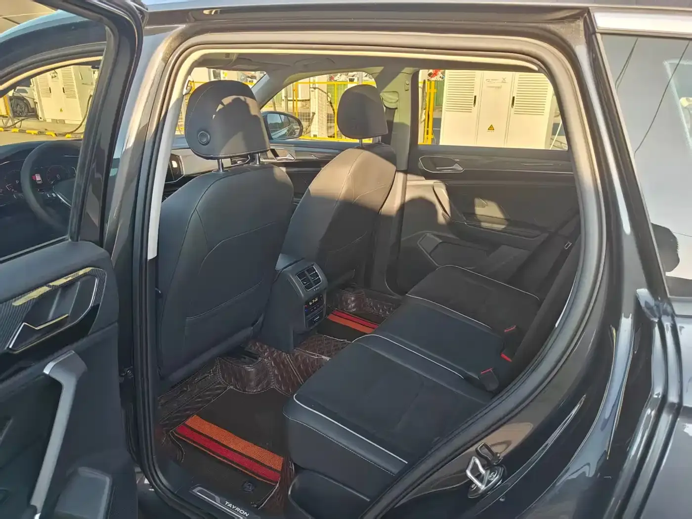 Volkswagen Tayron 380TSI 4WD R-Line Smart Connect 2021 — фото 5
