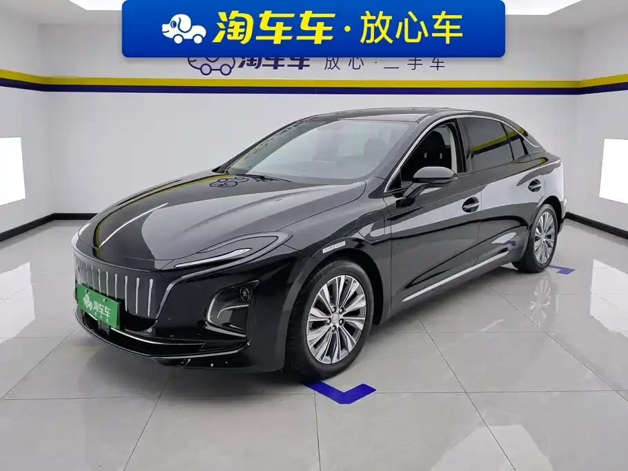 Hongqi E-QM5 500km Travel Edition 2024