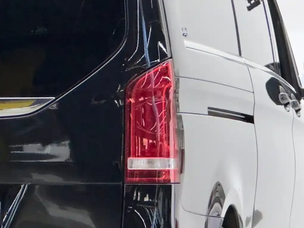 Mercedes-Benz V-Class V 260 L Long Wheelbase Luxury Edition 2022 — фото 6
