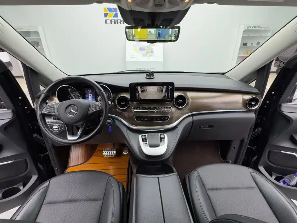 Mercedes-Benz V-Class V 260 L Long Wheelbase Luxury Edition 2022 — фото 13