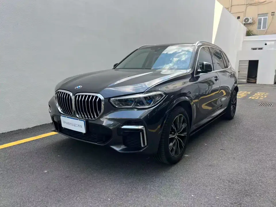 BMW X5 xDrive 30Li Premium M Sport Package 2023