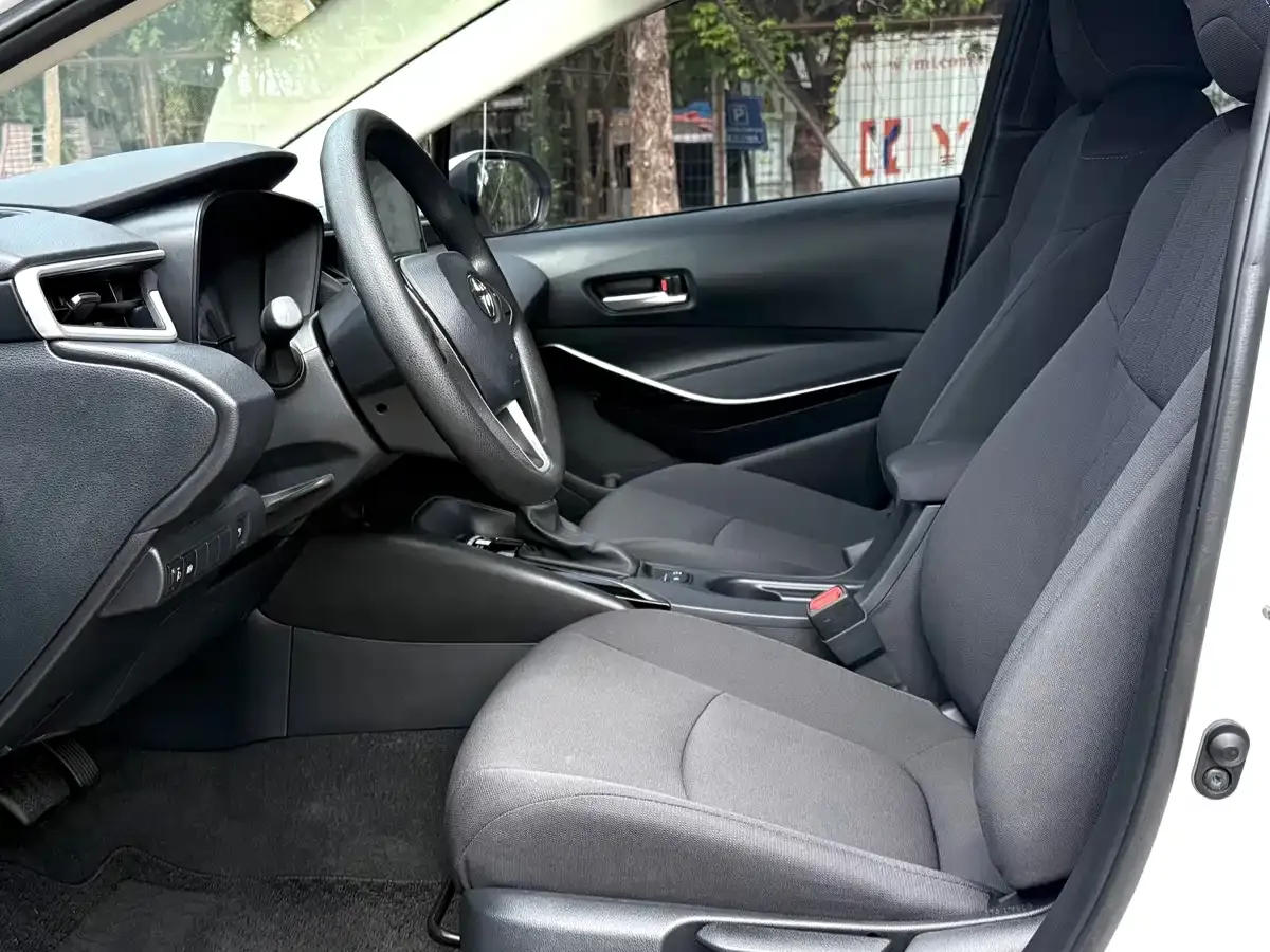 Toyota Corolla Hybrid 1.8L E-CVT Pioneer Edition 2022 — фото 9
