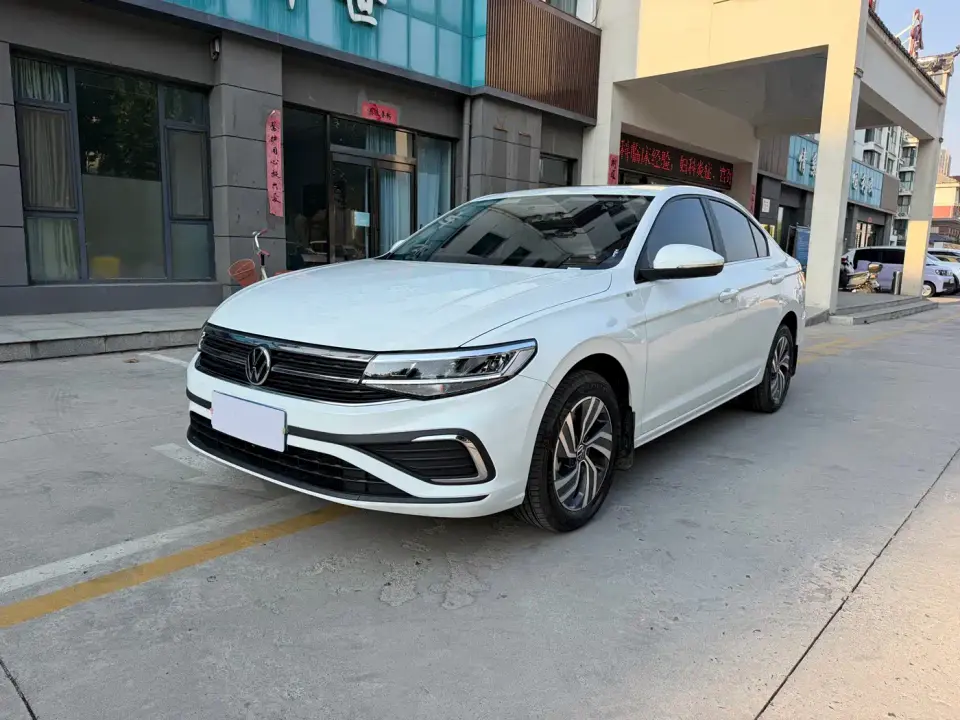 Volkswagen Bora Facelift 200TSI DSG Navigation Edition 2025