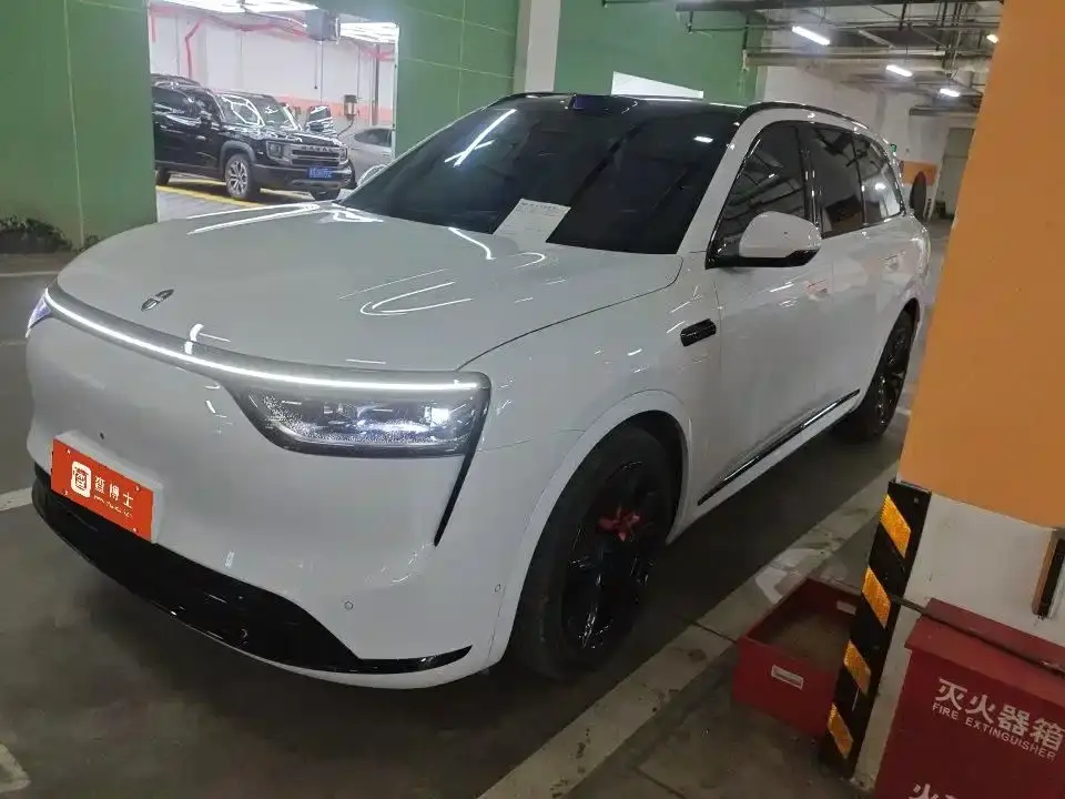 AITO Wenjie AITO M8 Extended Range Ultra 53.4kWh 6-Seater 2025
