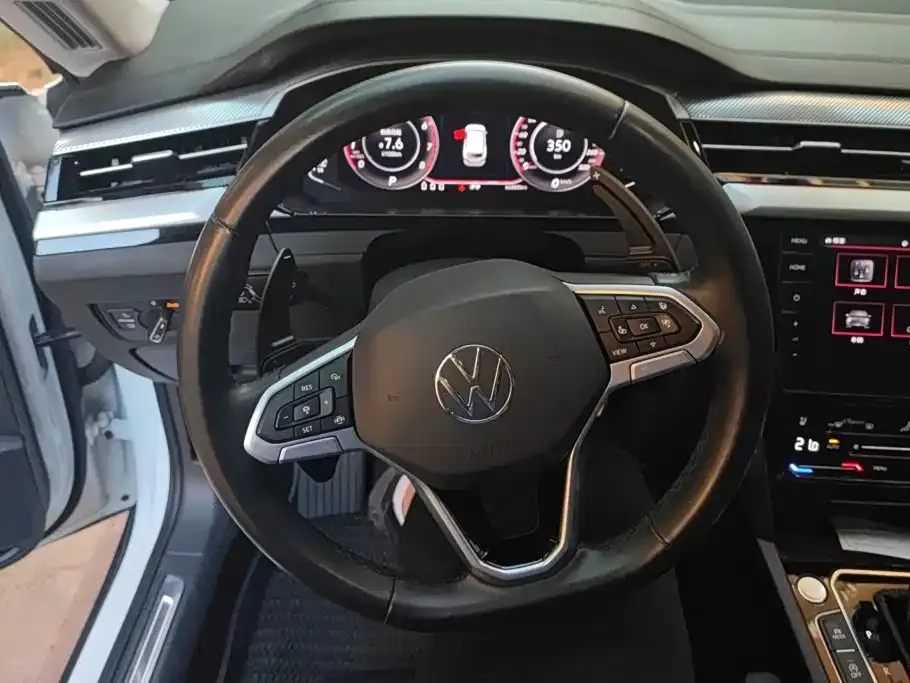 Volkswagen FAW-Volkswagen CC Shooting Brake 380TSI Hunter Heart Edition 2022 — фото 15