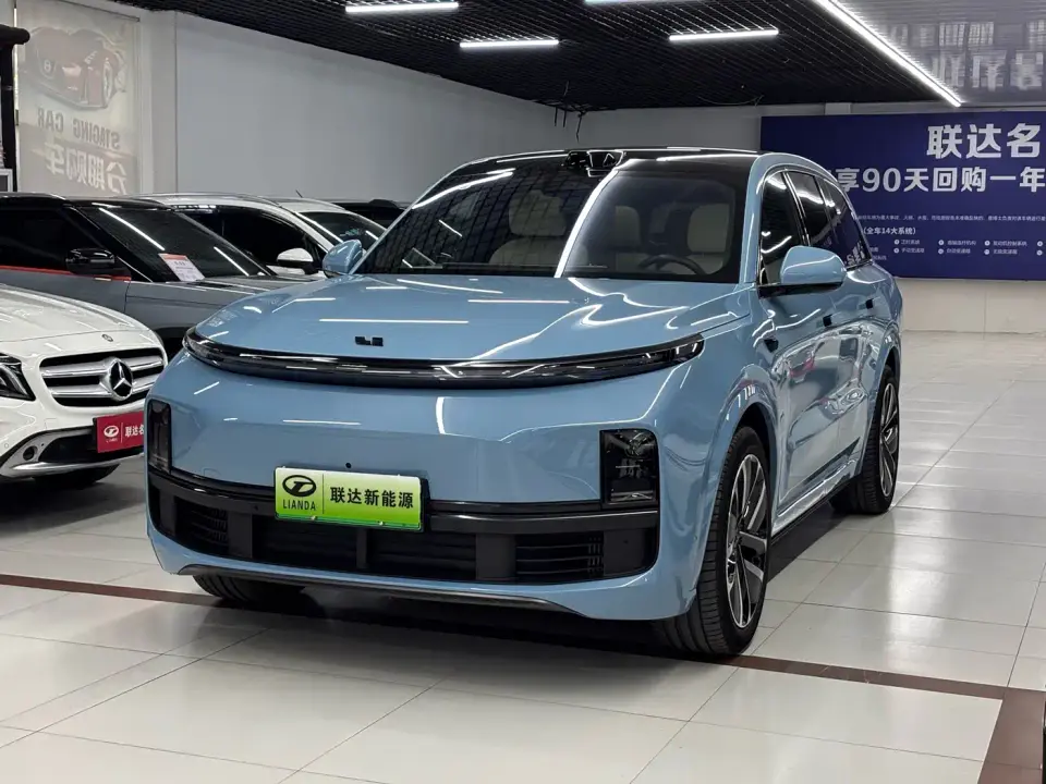 Li Auto Li L8 Model Ultra 2024