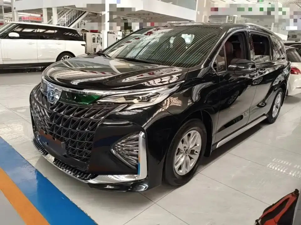 Toyota Granvia 2.5L Hybrid Comfort Edition 2024