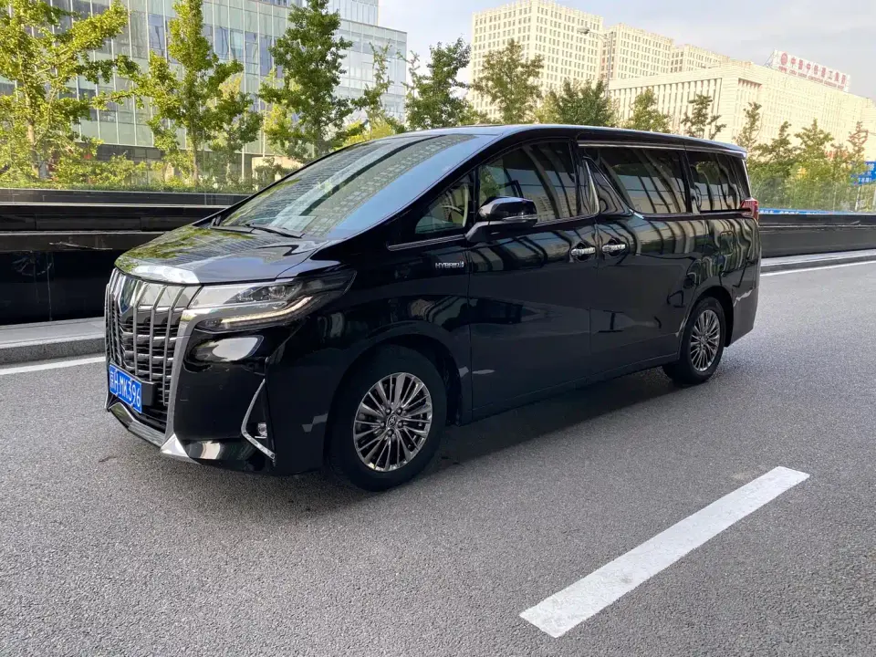 Toyota Alphard Hybrid 2.5L Luxury 2023