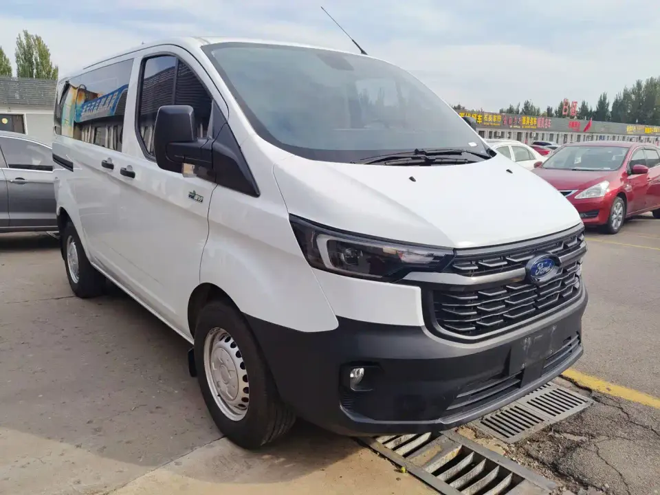 Ford Transit Model 2.0T Diesel Manual Multi-Purpose Commercial Vehicle Short Wheelbase Low Roof 5/6-Seater 2023