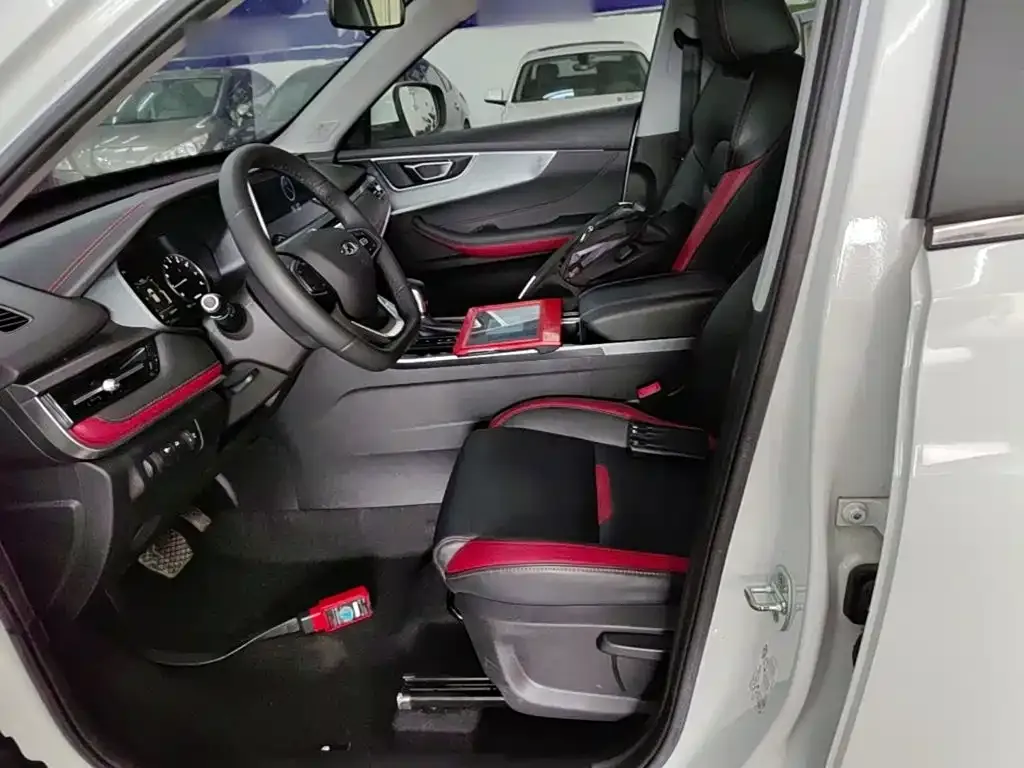Chery Tiggo 5x Super Hero Edition 1.5L CVT Fashion 2023 — фото 15