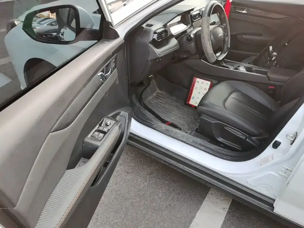 Dongfeng Aeolus Yixuan 1.5L Auto Luxury 2025 — фото 16