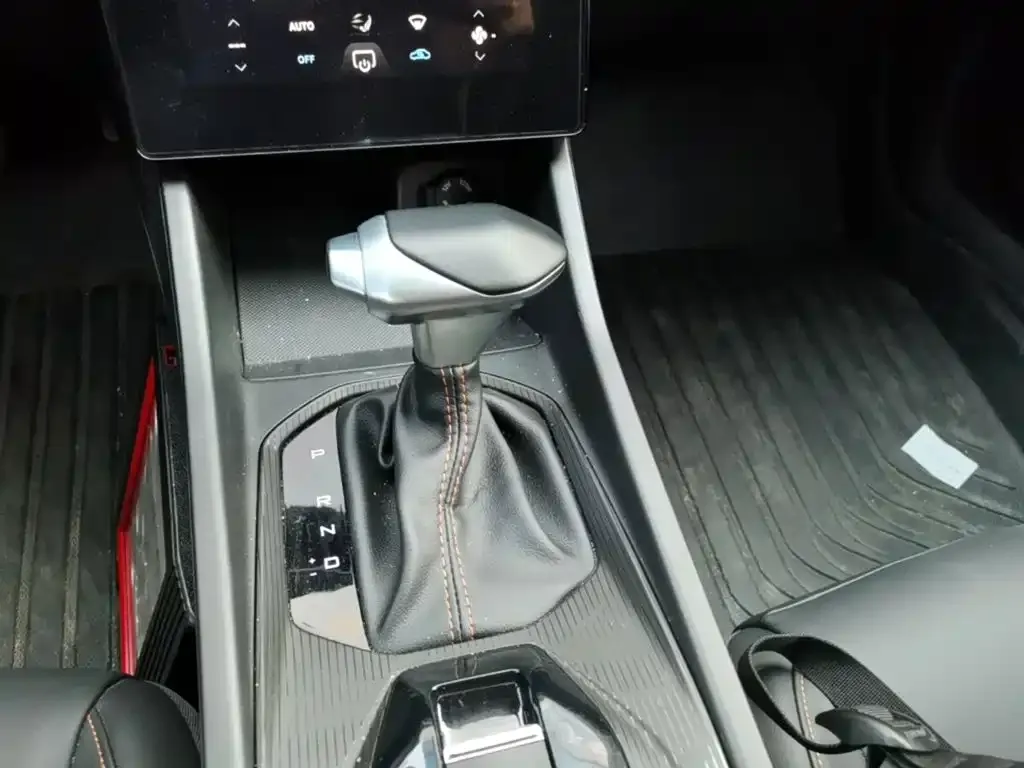 Dongfeng Aeolus Yixuan 1.5L Auto Luxury 2025 — фото 14