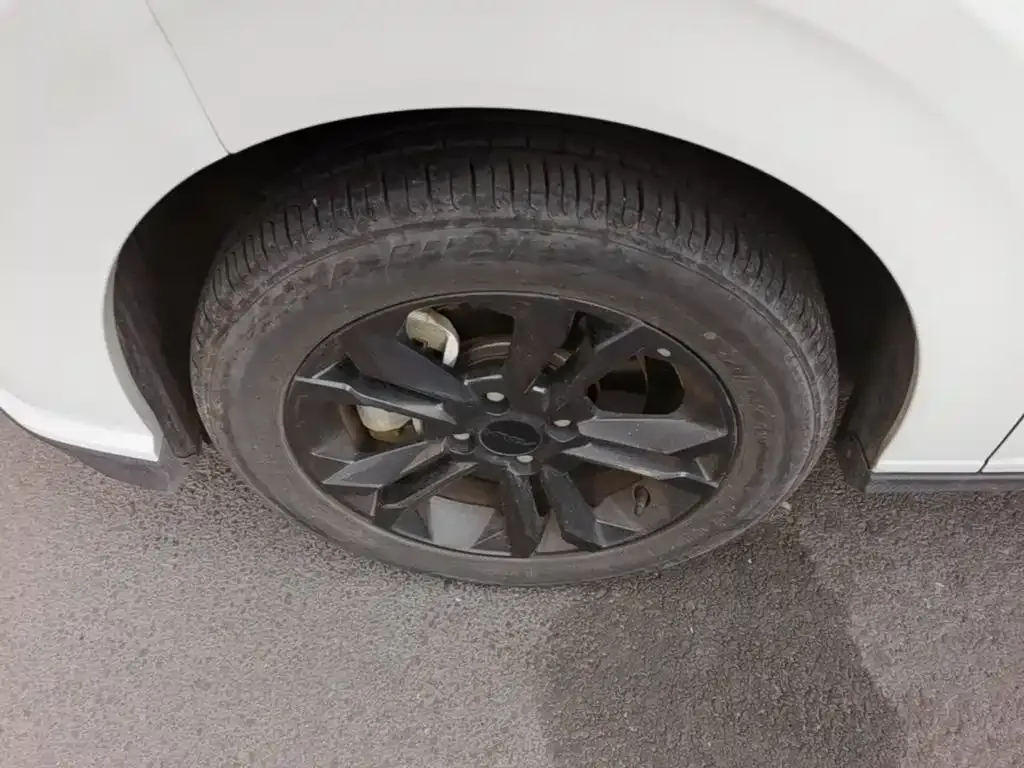 Dongfeng Aeolus Yixuan 1.5L Auto Luxury 2025 — фото 23