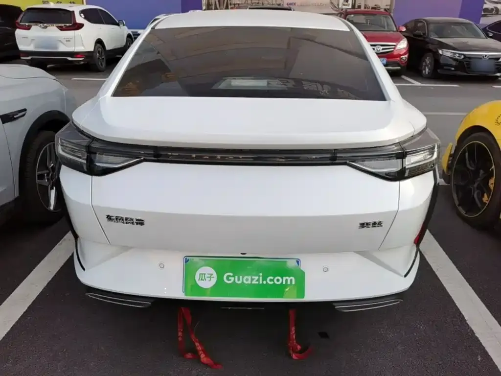 Dongfeng Aeolus Yixuan 1.5L Auto Luxury 2025 — фото 6