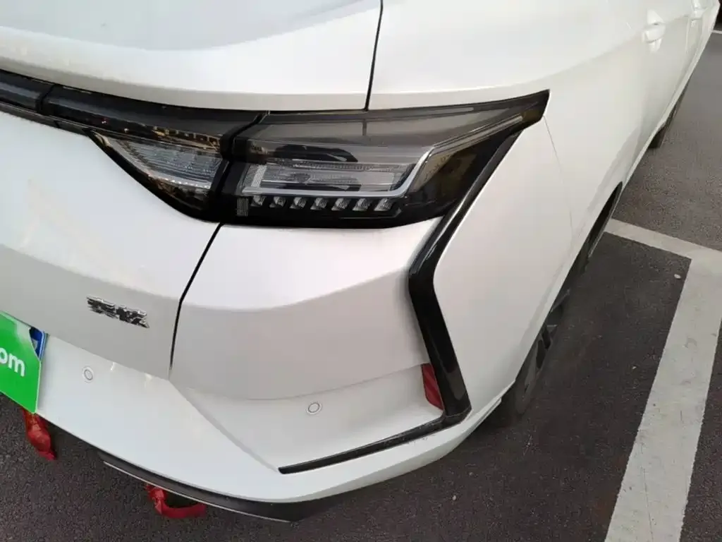 Dongfeng Aeolus Yixuan 1.5L Auto Luxury 2025 — фото 8