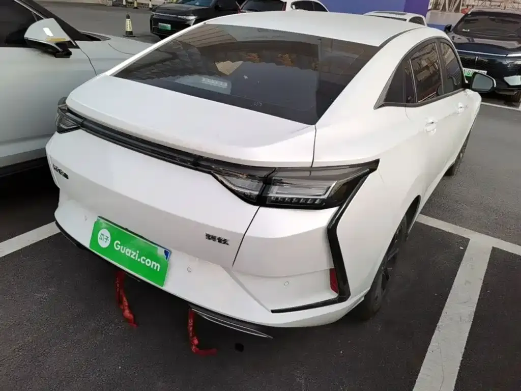 Dongfeng Aeolus Yixuan 1.5L Auto Luxury 2025 — фото 7
