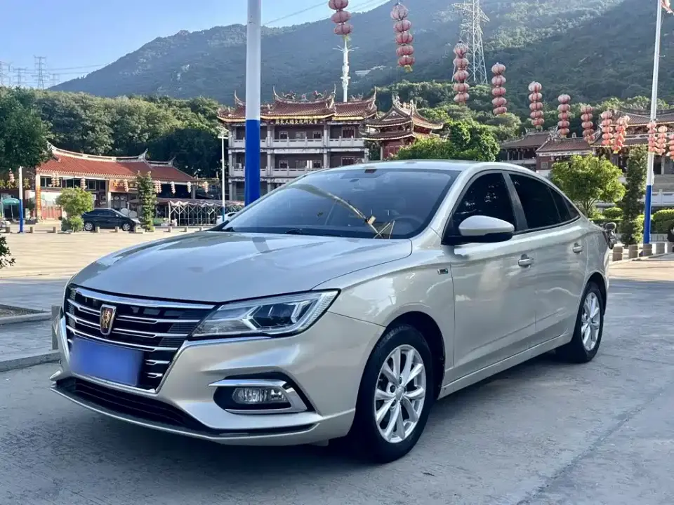 Roewe i5 1.5L Manual 4G Connected Premium Edition 2020
