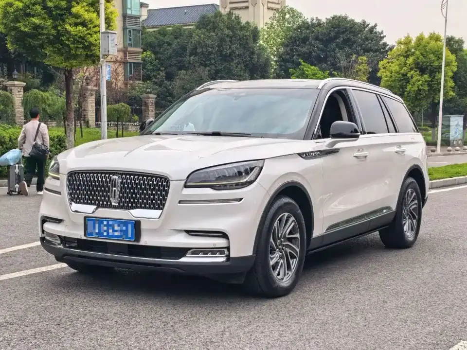 Lincoln Aviator 3.0T V6 4WD Premium Edition 2023