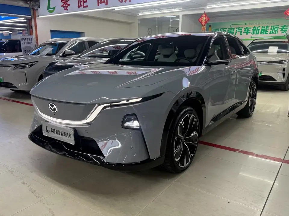 Mazda EZ-60 Range-extender Base Model 2025