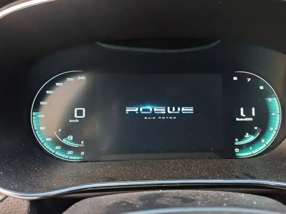 Roewe RX5 MAX 300TGI Auto Smart Cabin Luxury 2020 — фото 14