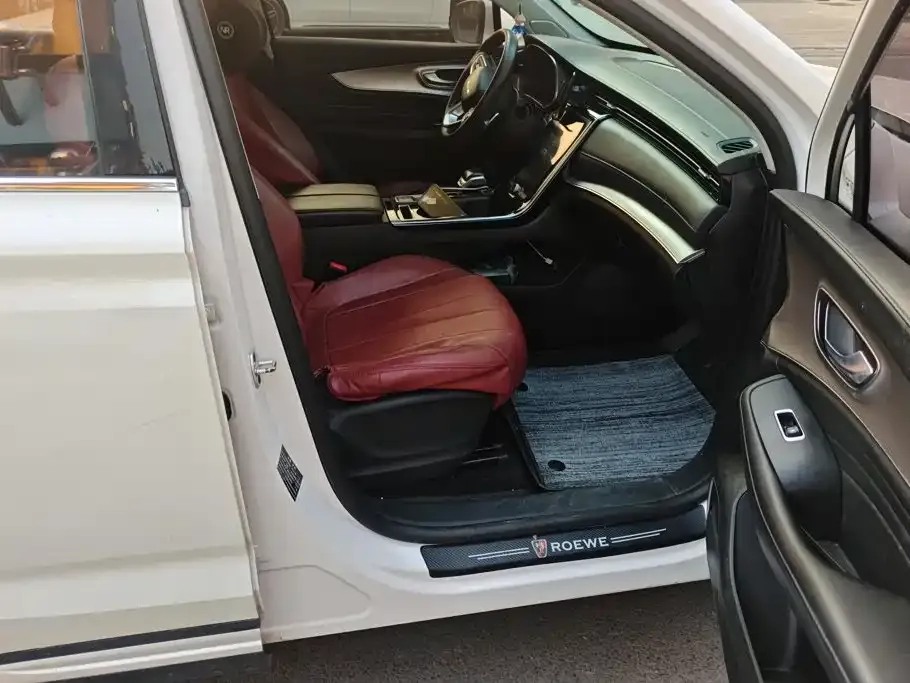 Roewe RX5 MAX 300TGI Auto Smart Cabin Luxury 2020 — фото 8