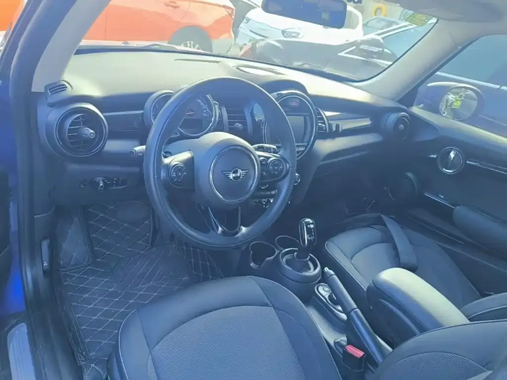 Mini MINI Model 1.5T ONE PLUS 2020 — фото 10
