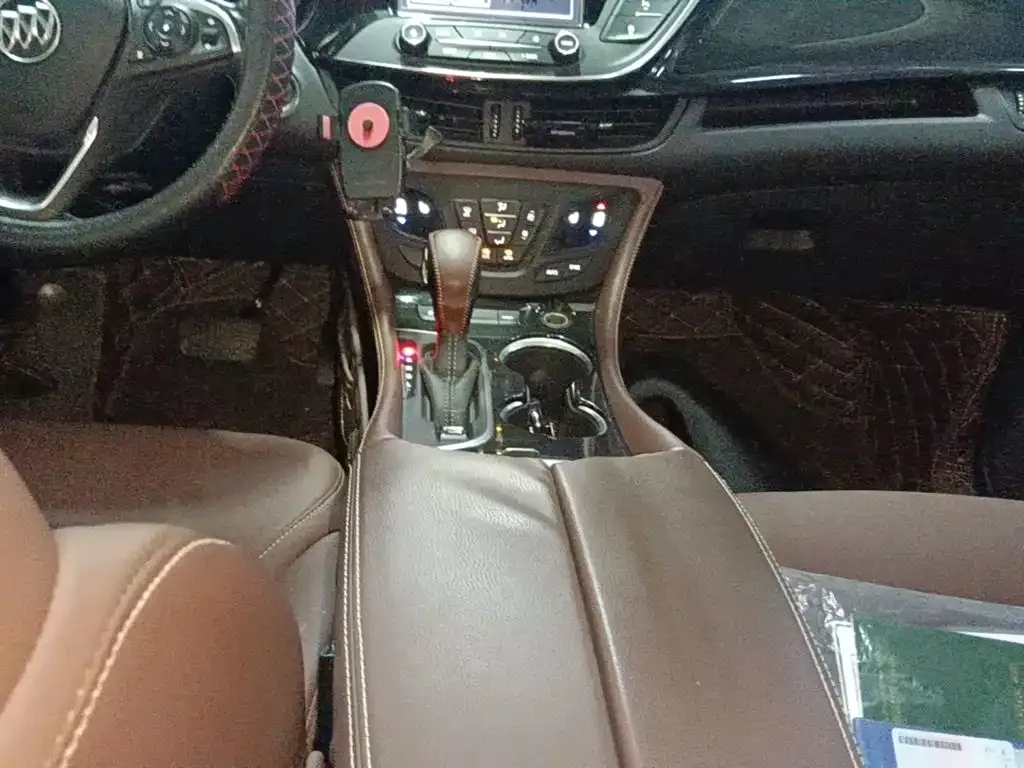 Buick Envision Plus 28T 4WD Elite Type China V 2019 — фото 14