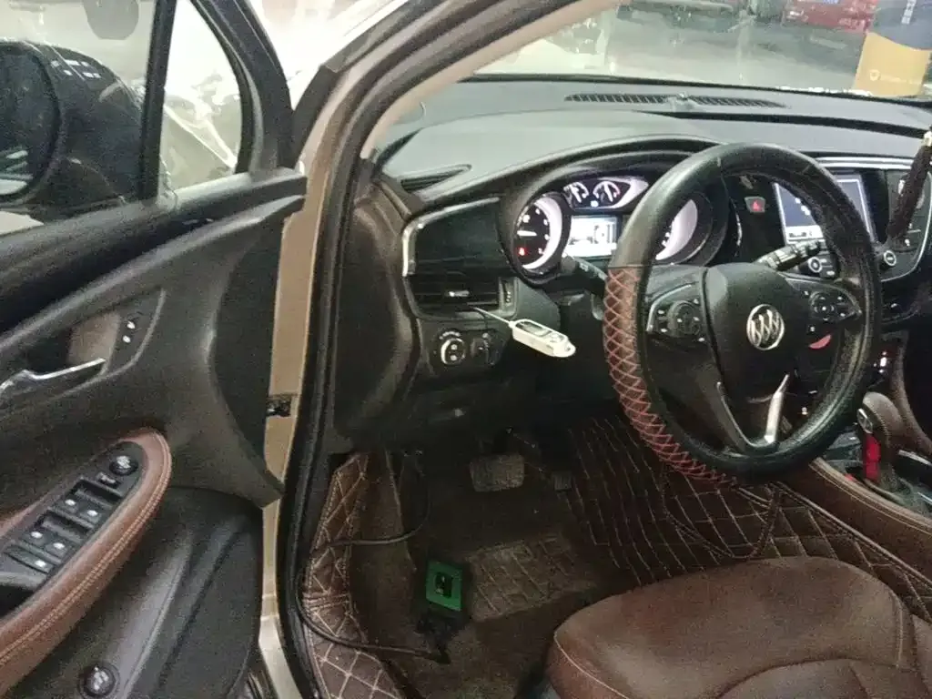 Buick Envision Plus 28T 4WD Elite Type China V 2019 — фото 16