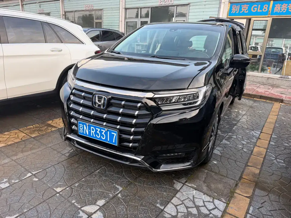 Honda Elysion 2.0L e:HEV Luxury 2022