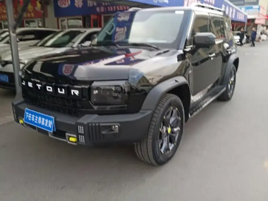 Jetour Traveler 2.0T 4WD Cross PRO Entertainment Edition 2024