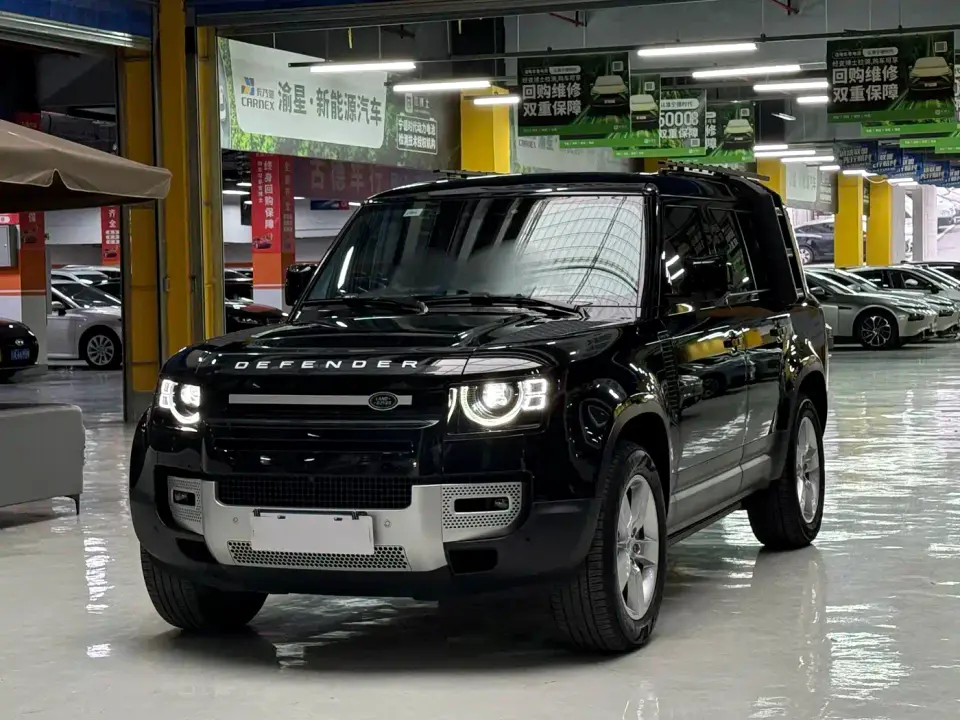 Land Rover Defender Model Year 130 3.0T P400 HSE 2024