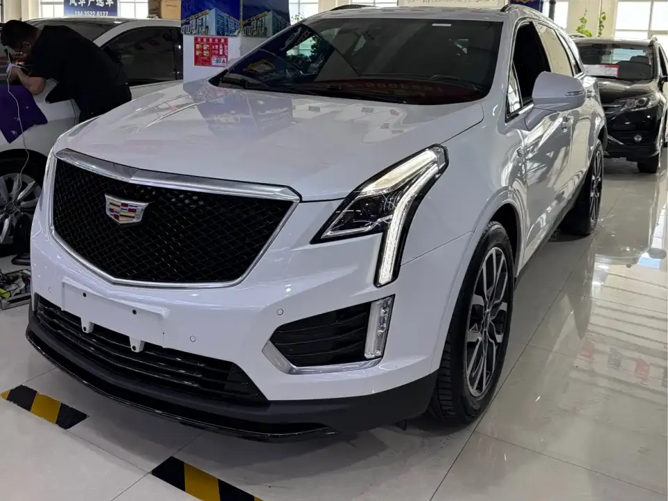 Cadillac XT5 2.0T 4WD Platinum 2022