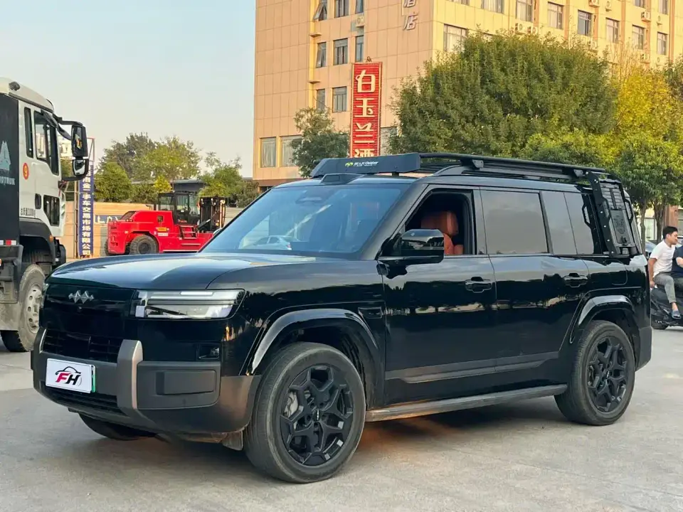 Fangchengbao Titanium 7 AWD Base Model 2025
