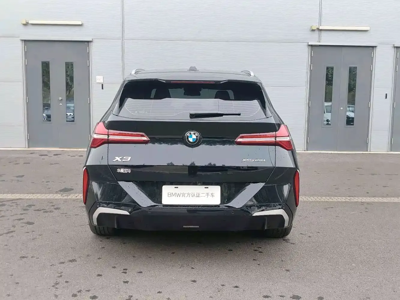 BMW X3 xDrive25L Luxury Package 2025 — фото 3