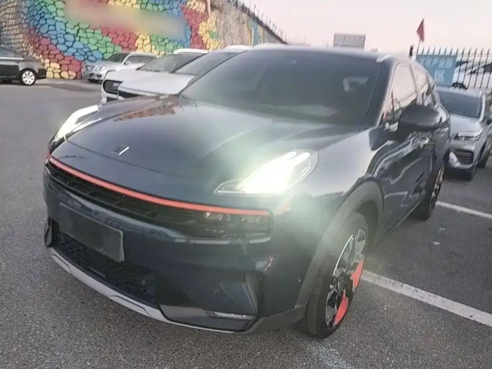 Lynk & Co 06 1.5T Halo 2021