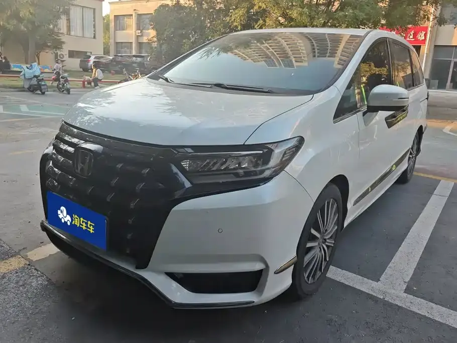 Honda Elysion 2.0L e:HEV Supreme Edition 2022