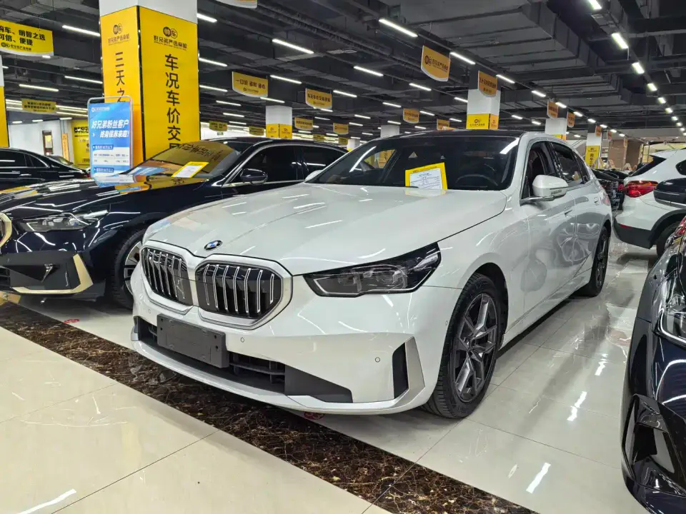 BMW 5 Series 530Li Leading Model Luxury Package 2025