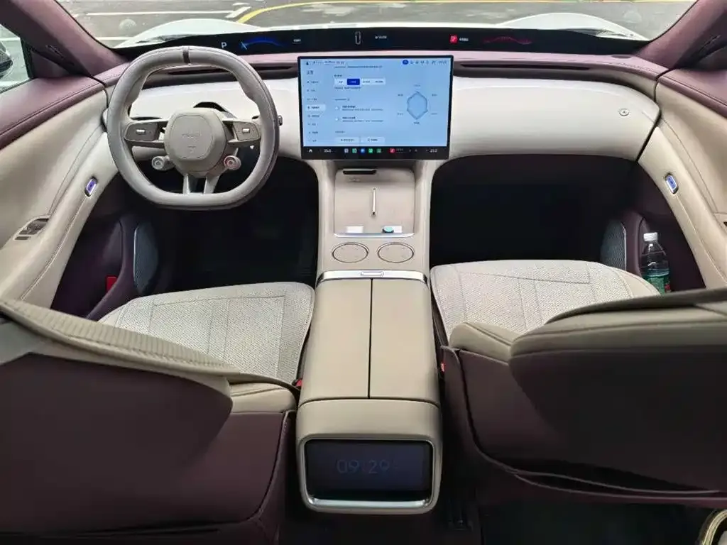 Xiaomi Auto Xiaomi YU7 Ultra Long Range High Performance AWD Max Edition 2025 — фото 3