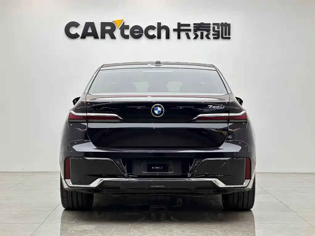 BMW 7 Series Model 740Li Leading M Sport Package 2025 — фото 4