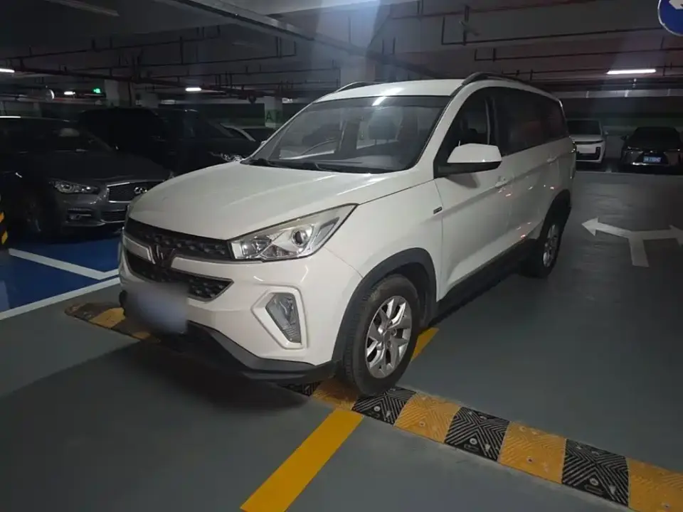 Wuling Motors Wuling Hongguang S3 1.5T Manual Comfort Model China VI 2019