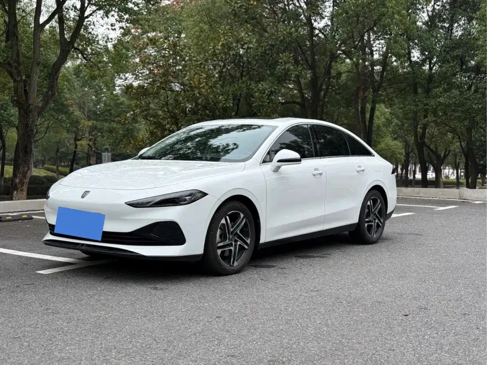 Roewe D7 DMH 125km World Champion Edition 2025