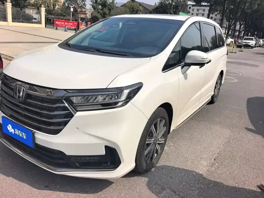 Honda Odyssey 2.0L e:HEV Sharp·Premium Edition 2024