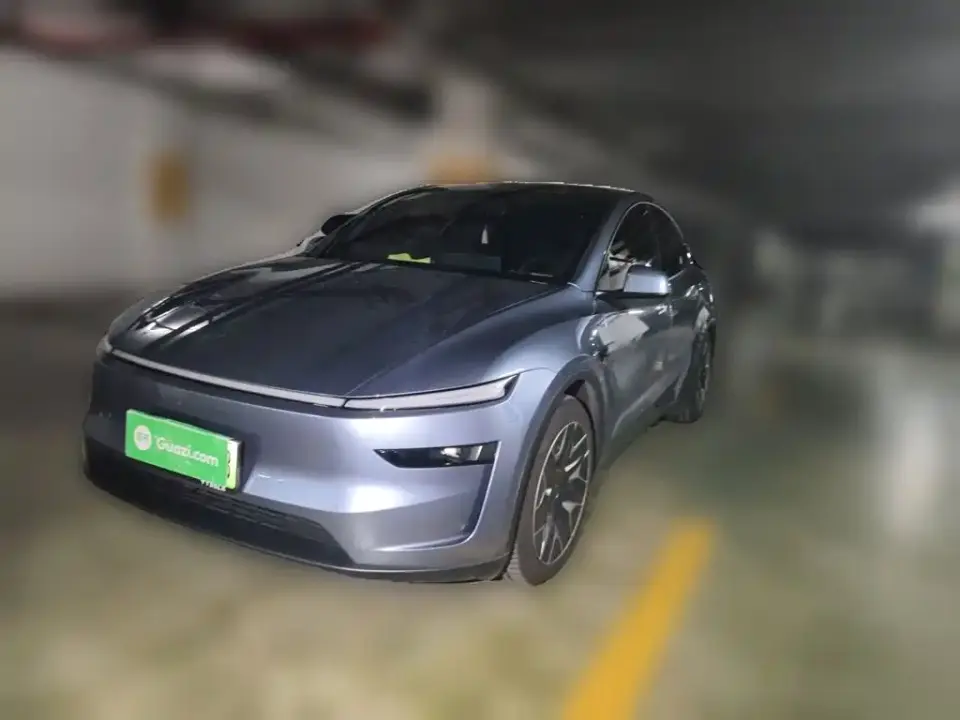 Tesla Model Y L Facelift Long Range AWD 2025