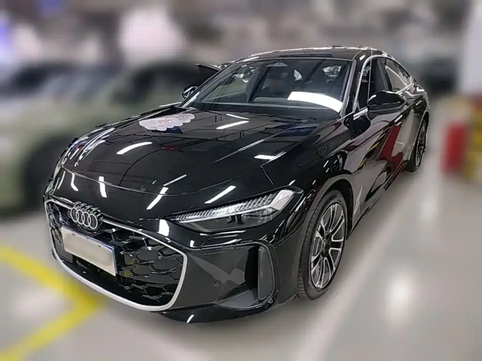 Audi A5L Sportback Model 2.0T Luxury 2025