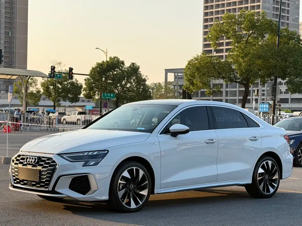 Audi A3 A3L Limousine 35 TFSI Style Sport 2022
