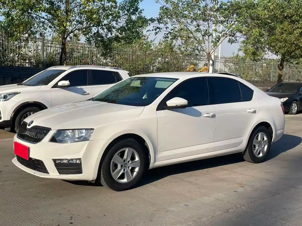Skoda Octavia Classic 1.6L Automatic Standard 2019