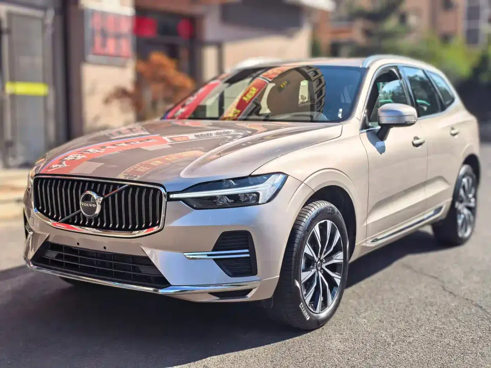 Volvo XC60 B5 AWD Smart Elite Luxury Edition 2025